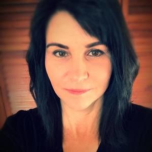 Meet your Posher, Jenifer